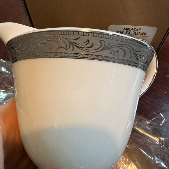 Mikasa Crown Jewel Platinum Creamer - Picture 5 of 8